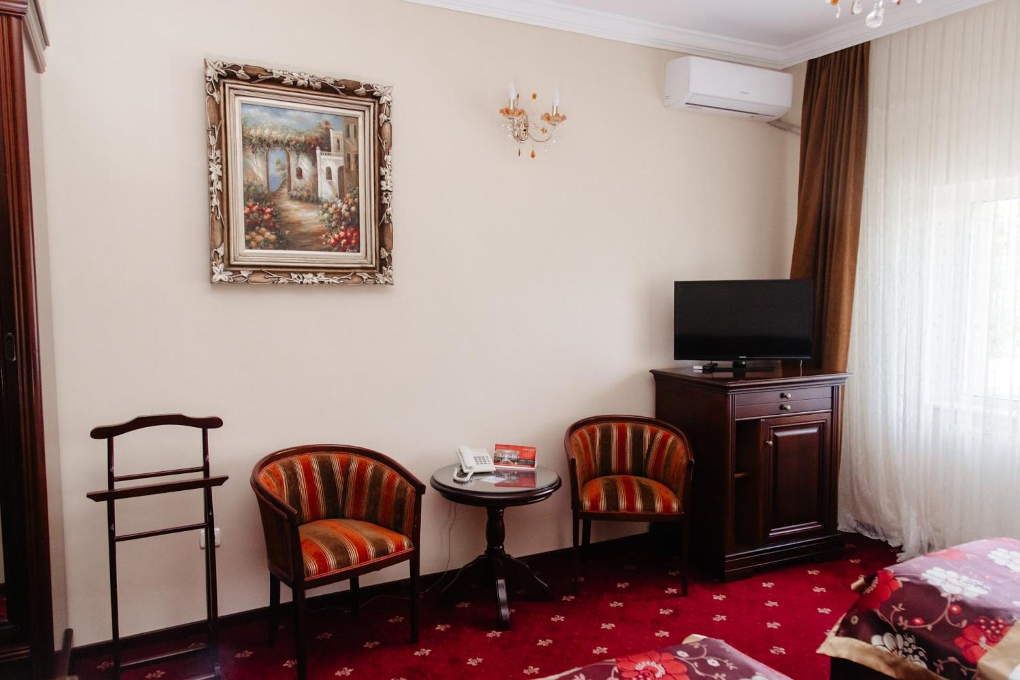 Hotel Capitol Valea Adanca Exterior foto