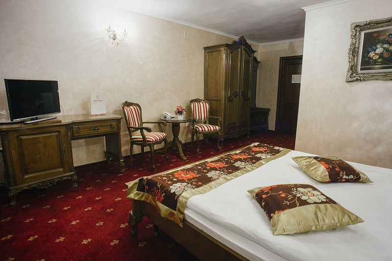 Hotel Capitol Valea Adanca Exterior foto